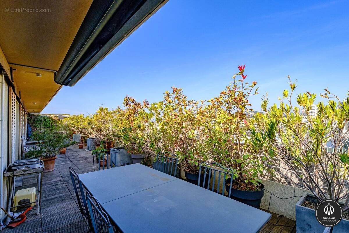 Appartement à MARSEILLE-8E