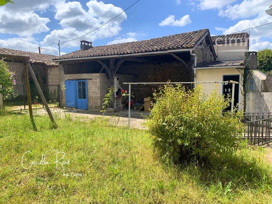 Maison à CERCOUX