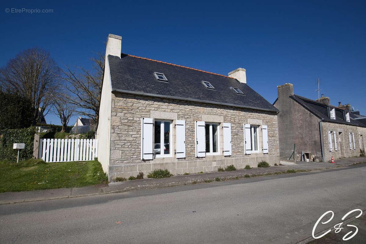 Maison à SAINT-JEAN-TROLIMON