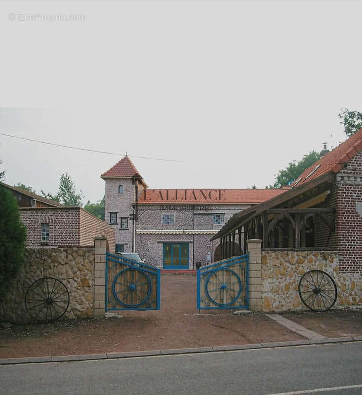 Maison 249 m² à Bucquoy  - photo 2