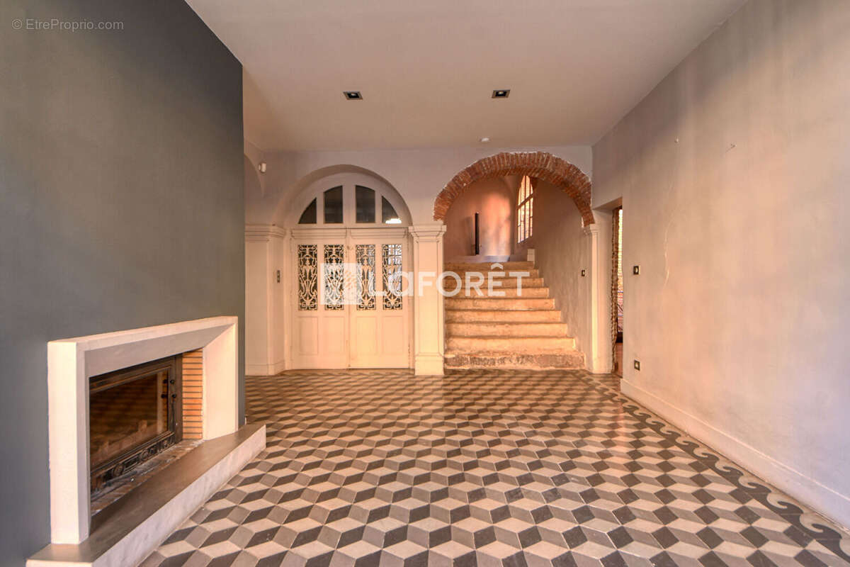 Maison à LISLE-SUR-TARN