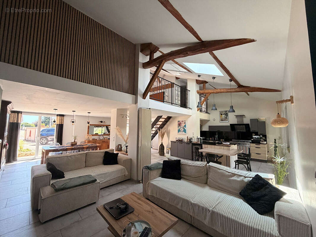 Maison à VONNAS