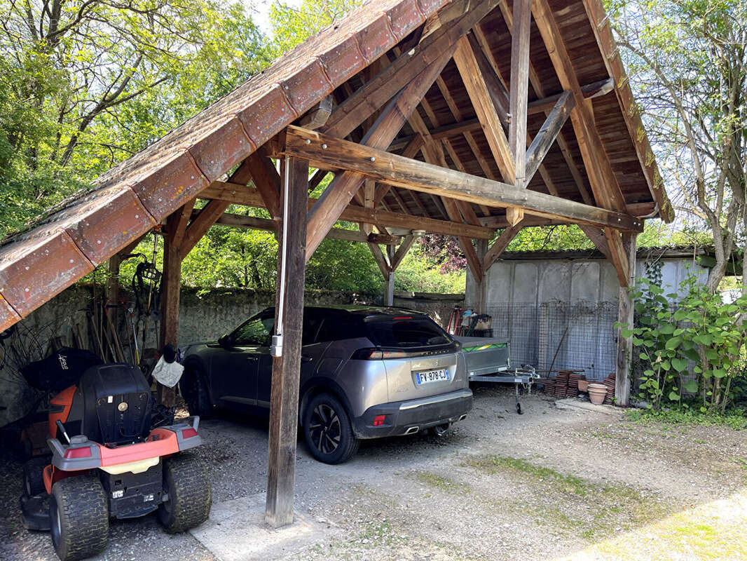 Maison à SAINT-MENOUX
