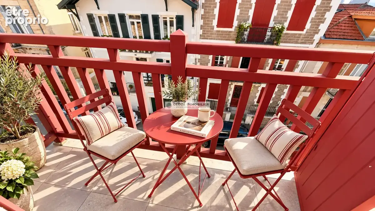 Exlusivité biarritz centre  les halles, élégant appartement de 97 m² avec aperçu océan - photo 3