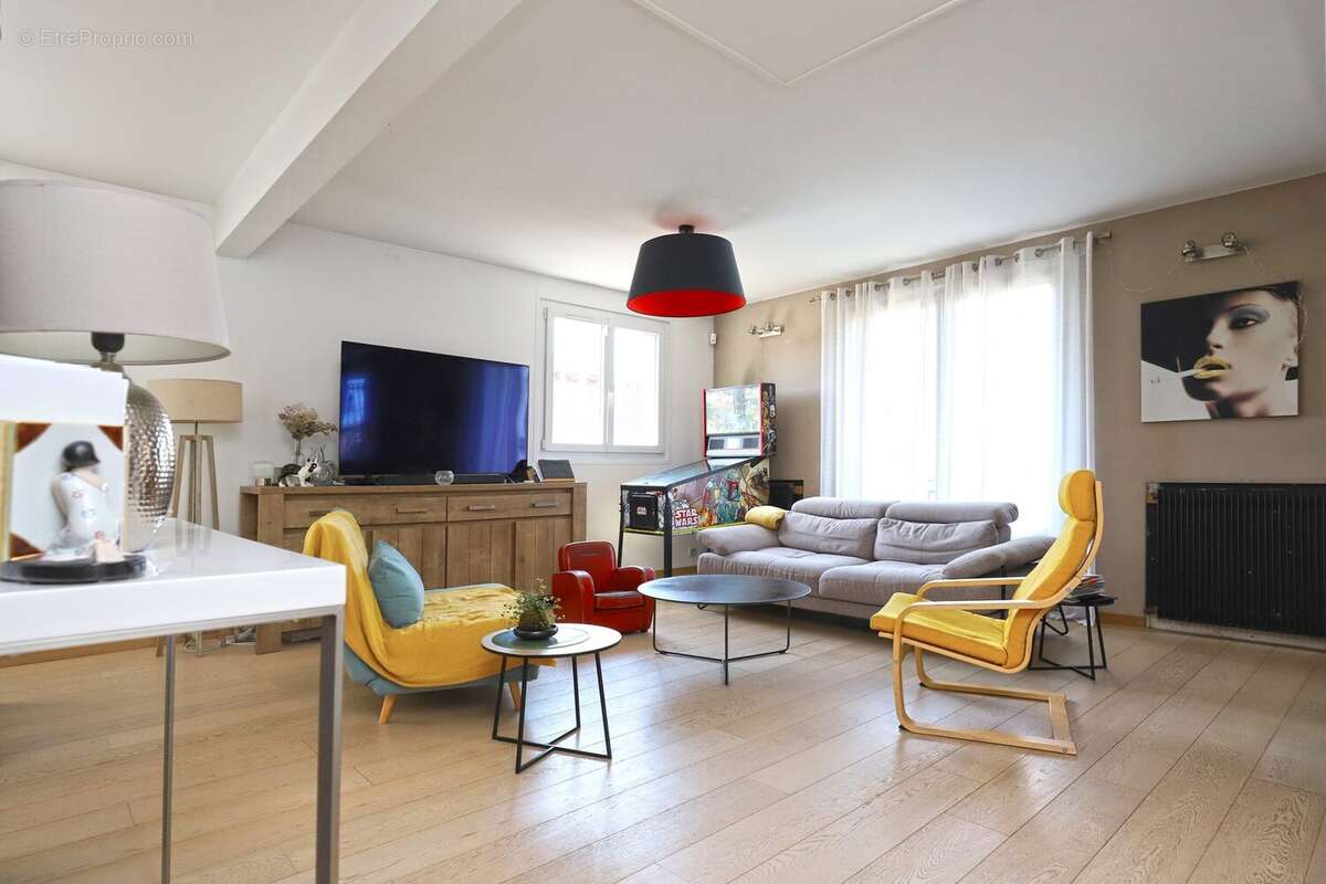 Maison 97 m² à Montreuil  - photo 4