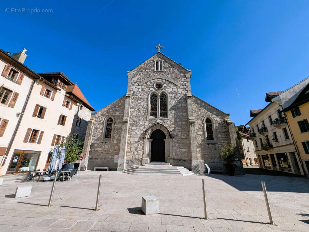 Maison à LA ROCHE-SUR-FORON