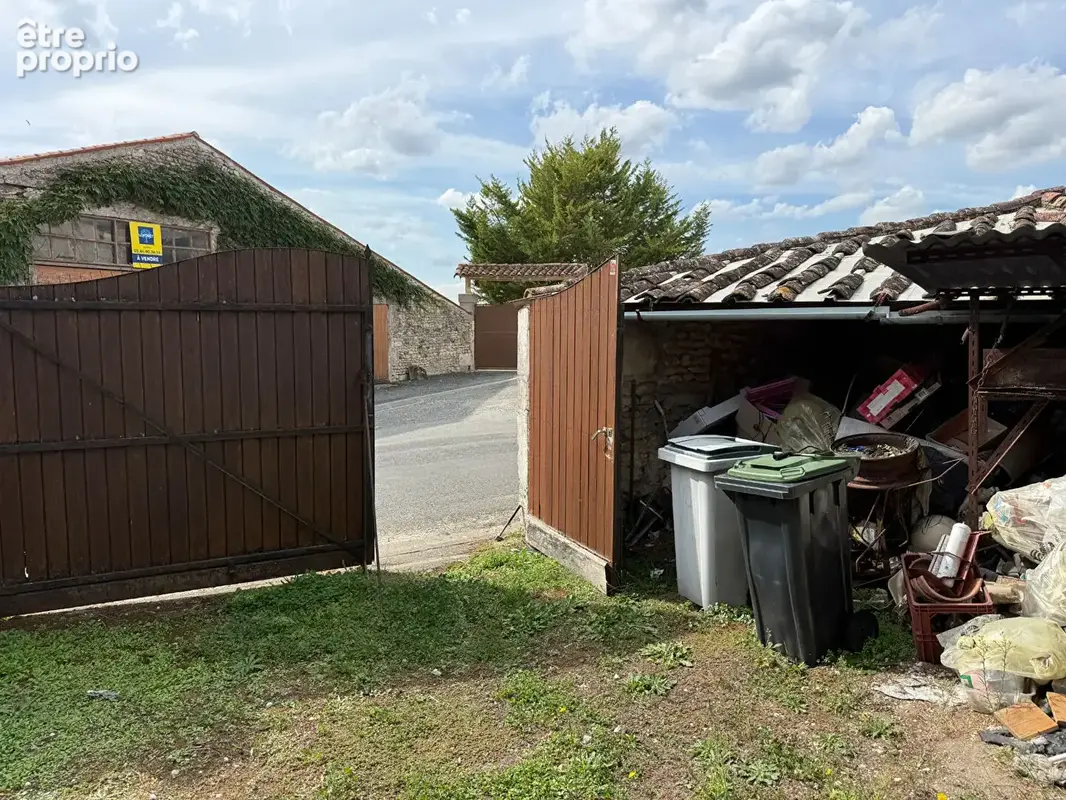 Garage / dépendance en pierre ? 140 m² développés ? fort potentiel de transformation - photo 5