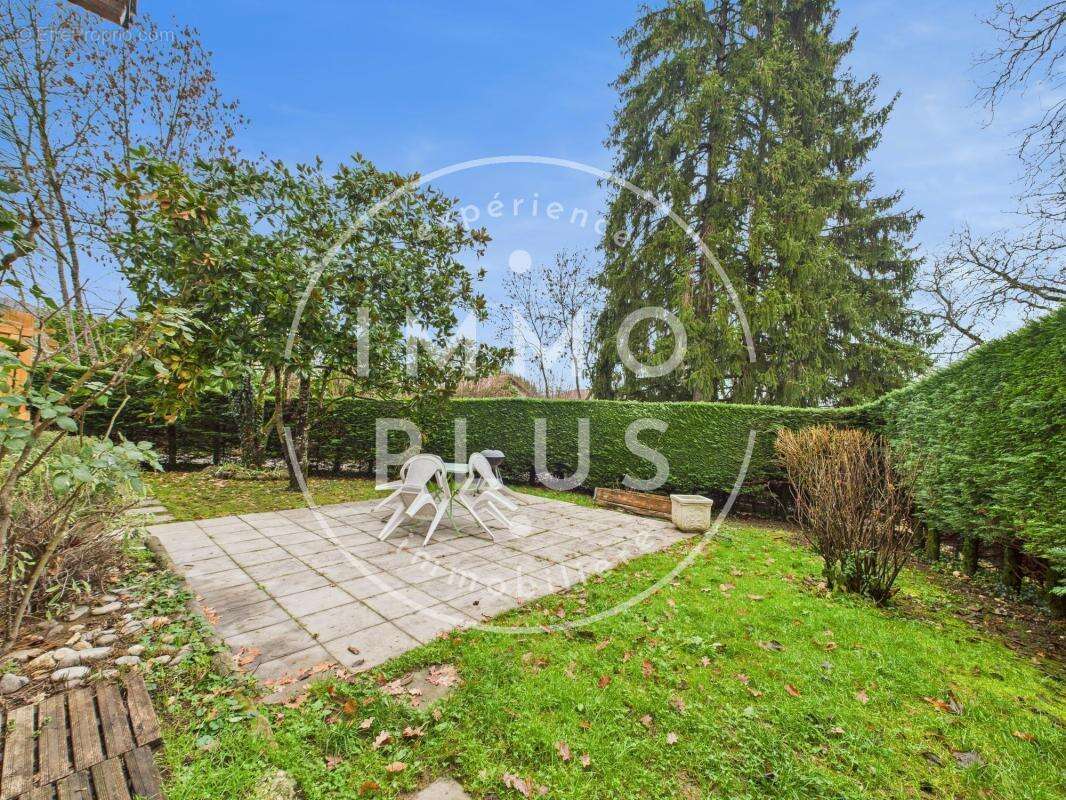 Appartement à ALLONZIER-LA-CAILLE