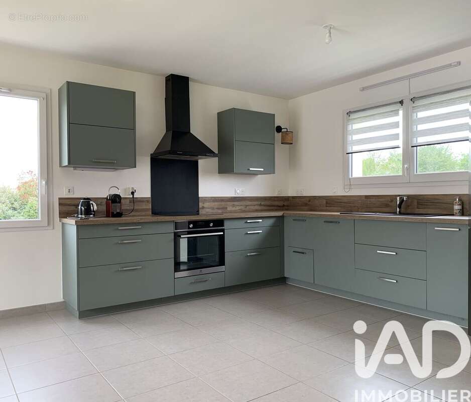 Maison 80 m² à Lamonzie-Saint-Martin  - photo 2