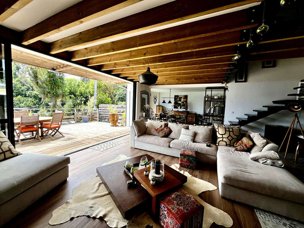 Maison à SAINT-DENIS