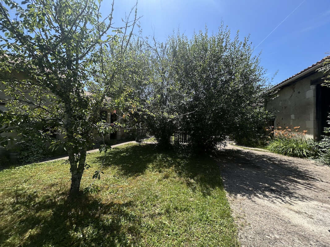 Maison à LA JEMAYE