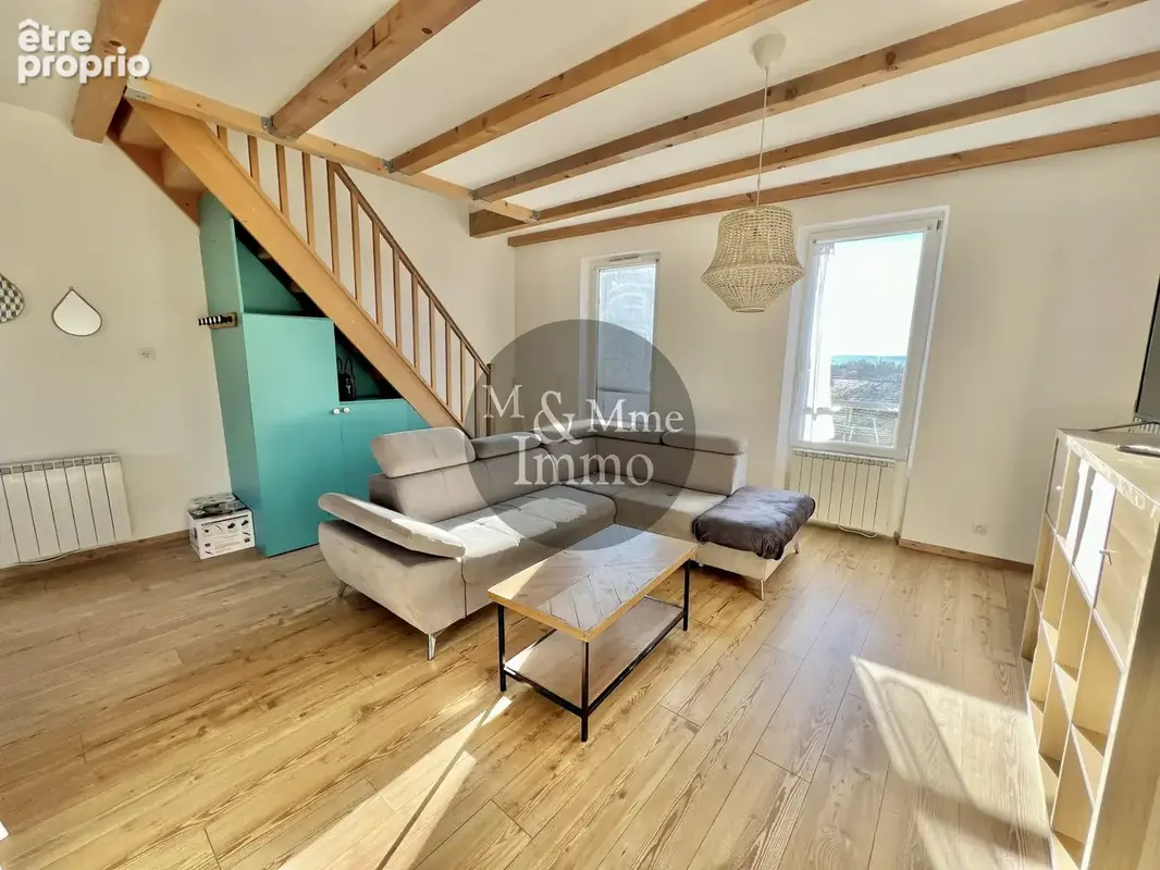 Appartement type 3 rénové au cœur du village - photo 4