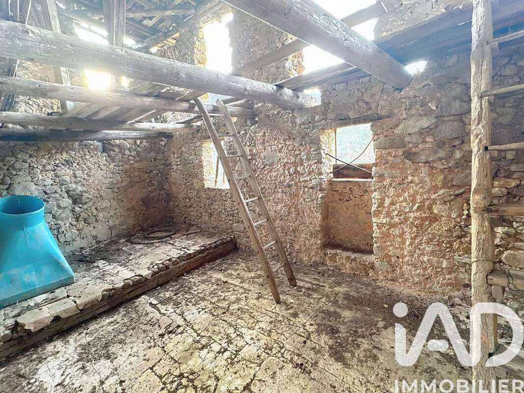 Maison 75 m² à La Bollene-Vesubie  - photo 6