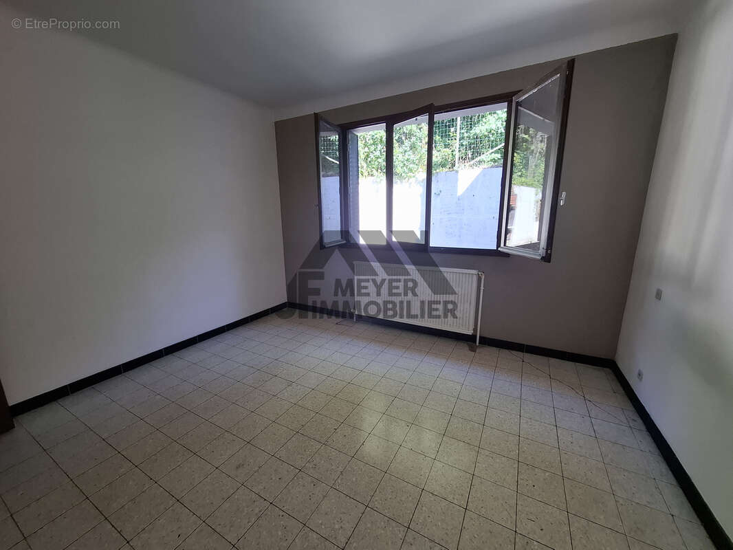 Appartement à POMPEY