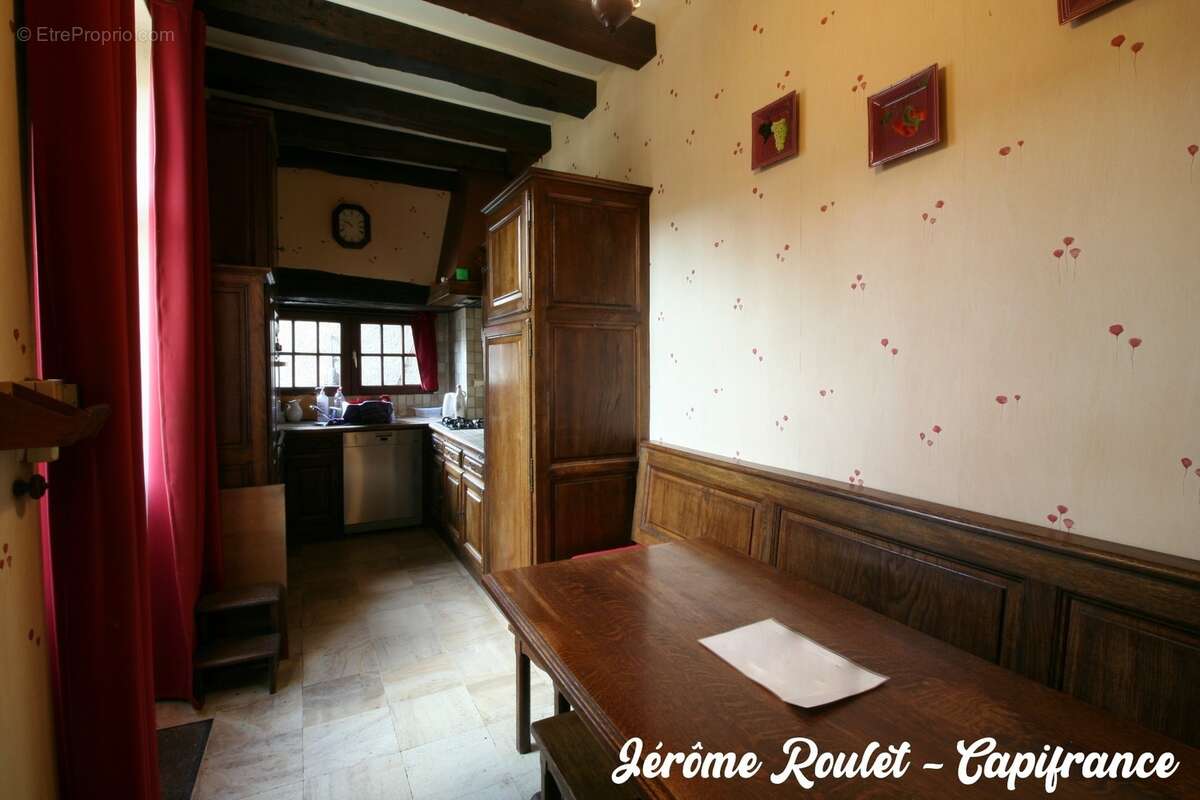 Dpt Vienne (86), à vendre Champigny-En-Rochereau maison P8 de 220 m² - Terrain de 1 017,00 m² - photo 26