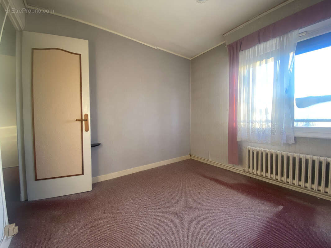 Maison à COURRIERES