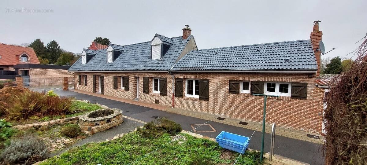 Maison à FRESNICOURT-LE-DOLMEN