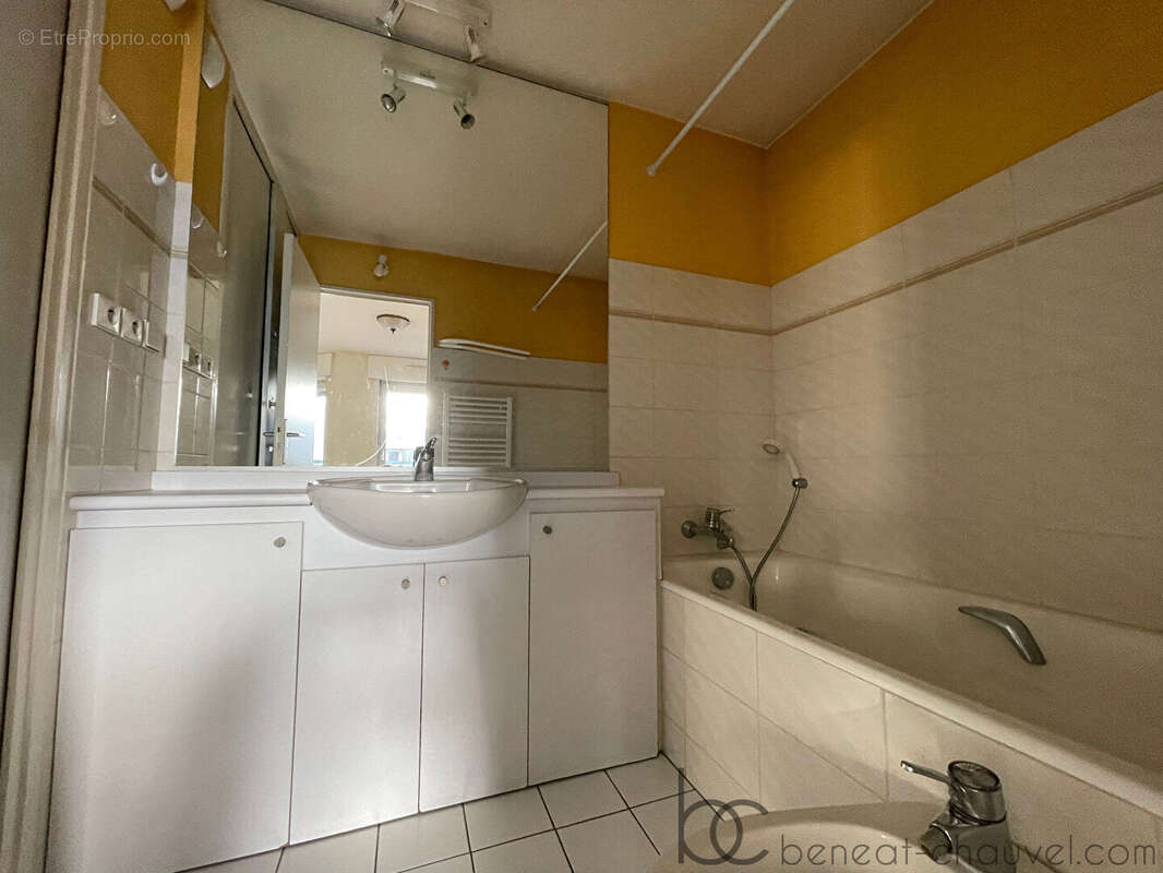Appartement T3 83 m² à Vannes Centre -Plein Sud -Garage Fermé - photo 6