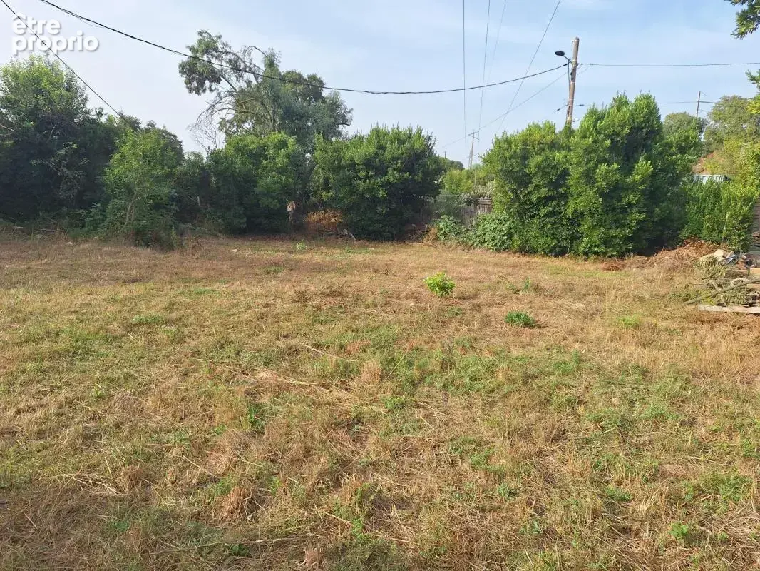 Terrain à MIRAMAS
