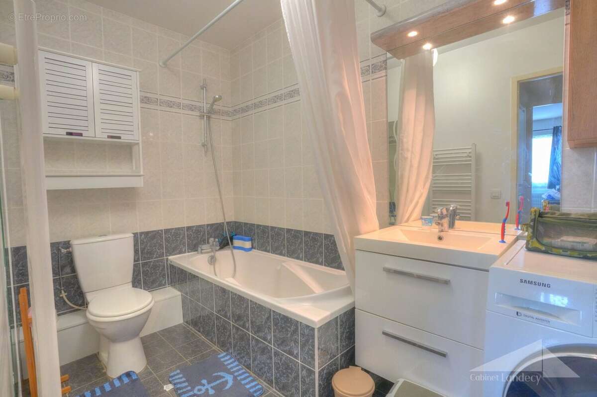 Appartement à SERGY