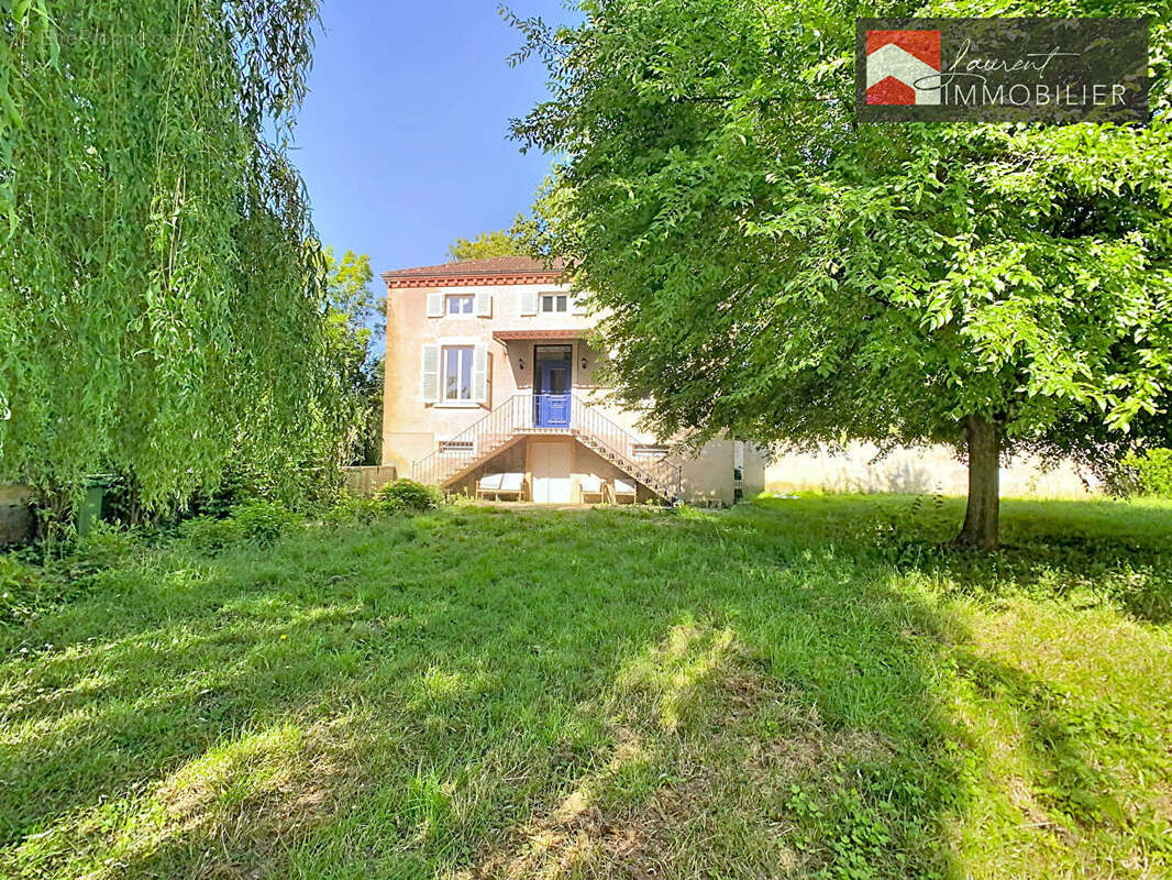 Maison à PONT-DE-VAUX