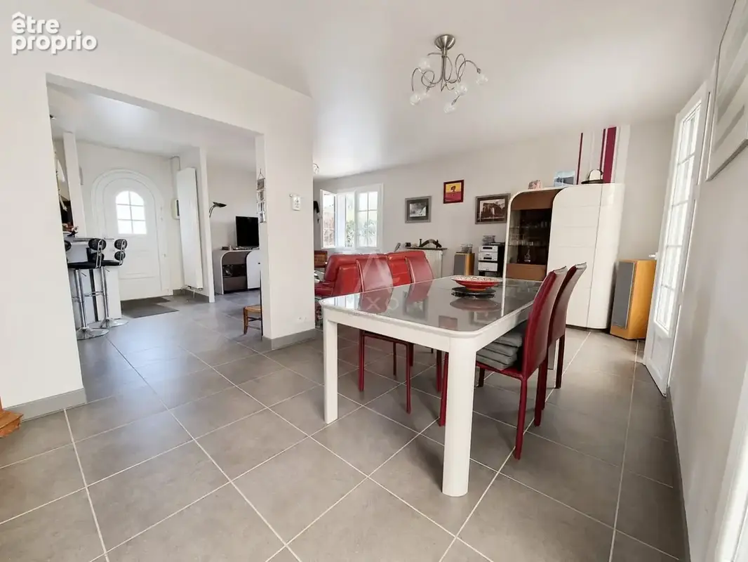 Maison T4 de plain-pied avec jardin, garage et stationnements à Pau - photo 5