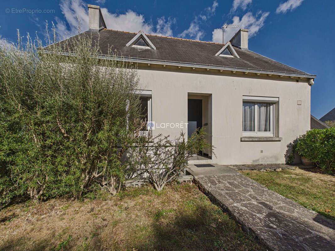 Ploneour lanvern - maison composee de 2 logements t3 - photo 7