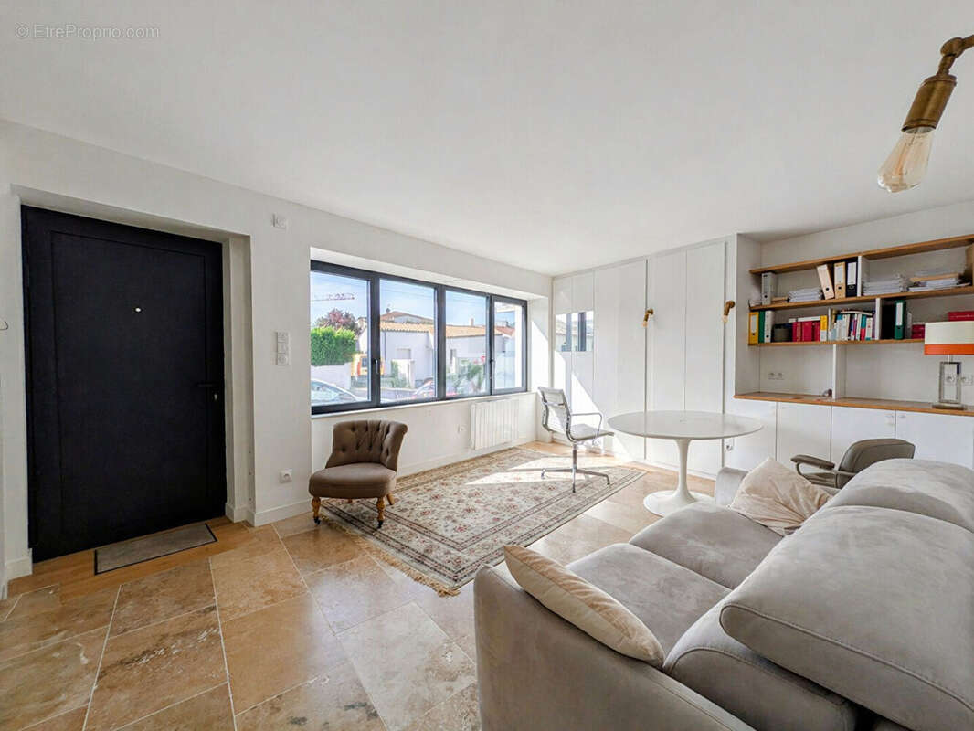 Appartement La Rochelle 2 pièces 48.22 m² - photo 3