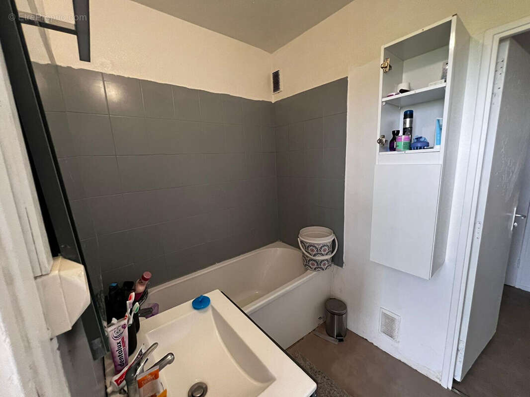 Appartement à PIERRELATTE