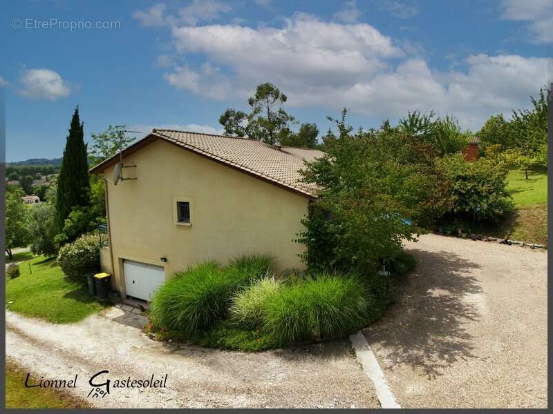 Maison à PORT-SAINTE-FOY-ET-PONCHAPT