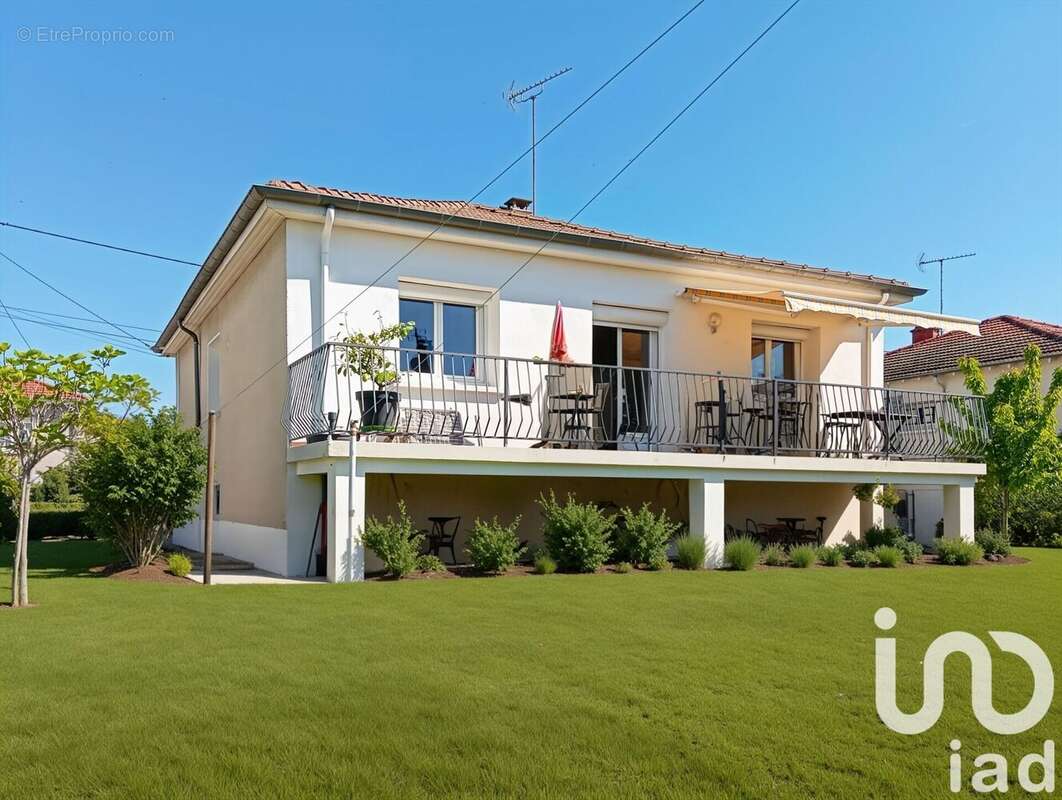 Photo 2 - Maison à FEURS