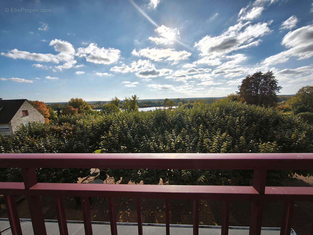 Commerce à POUILLY-SUR-LOIRE