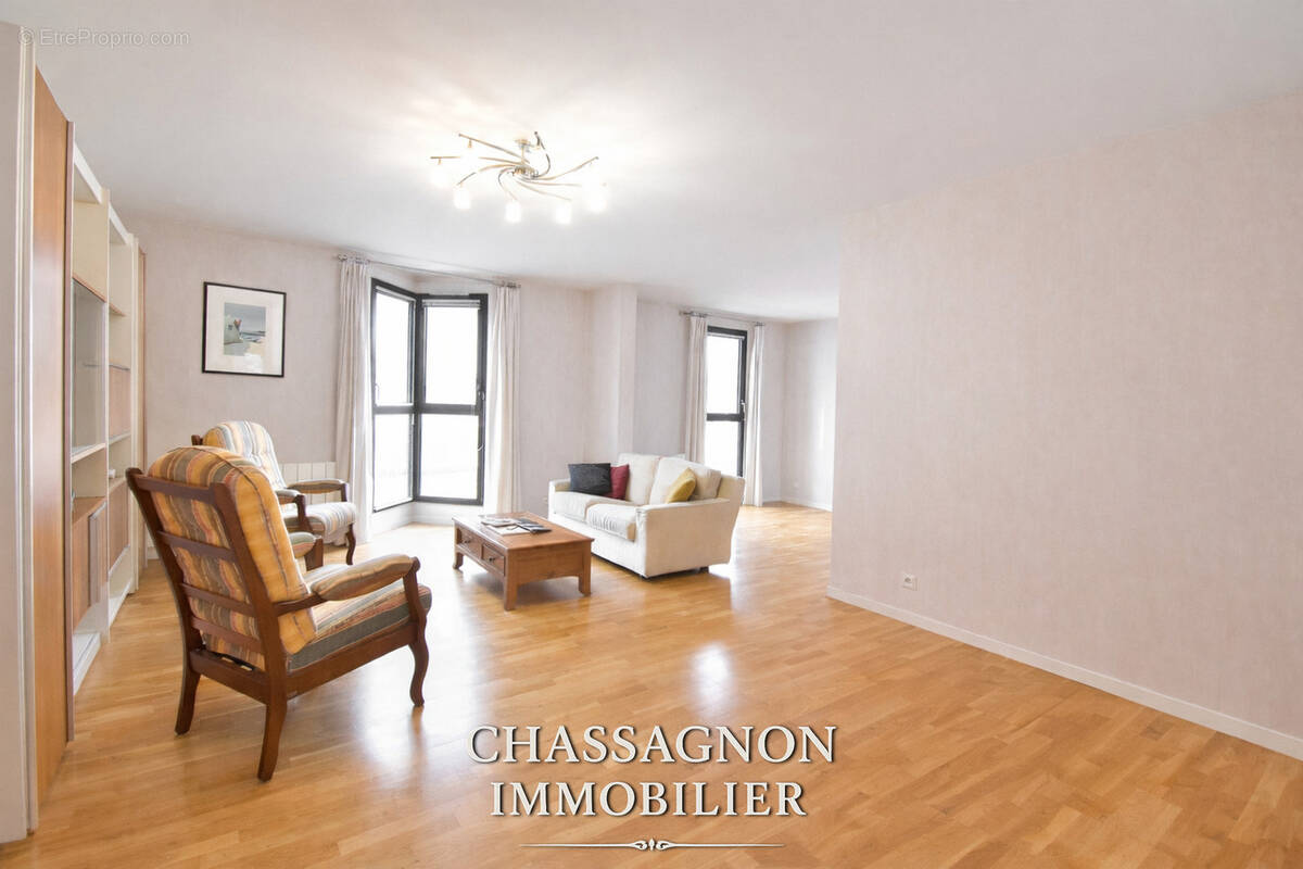 Appartement à MOULINS