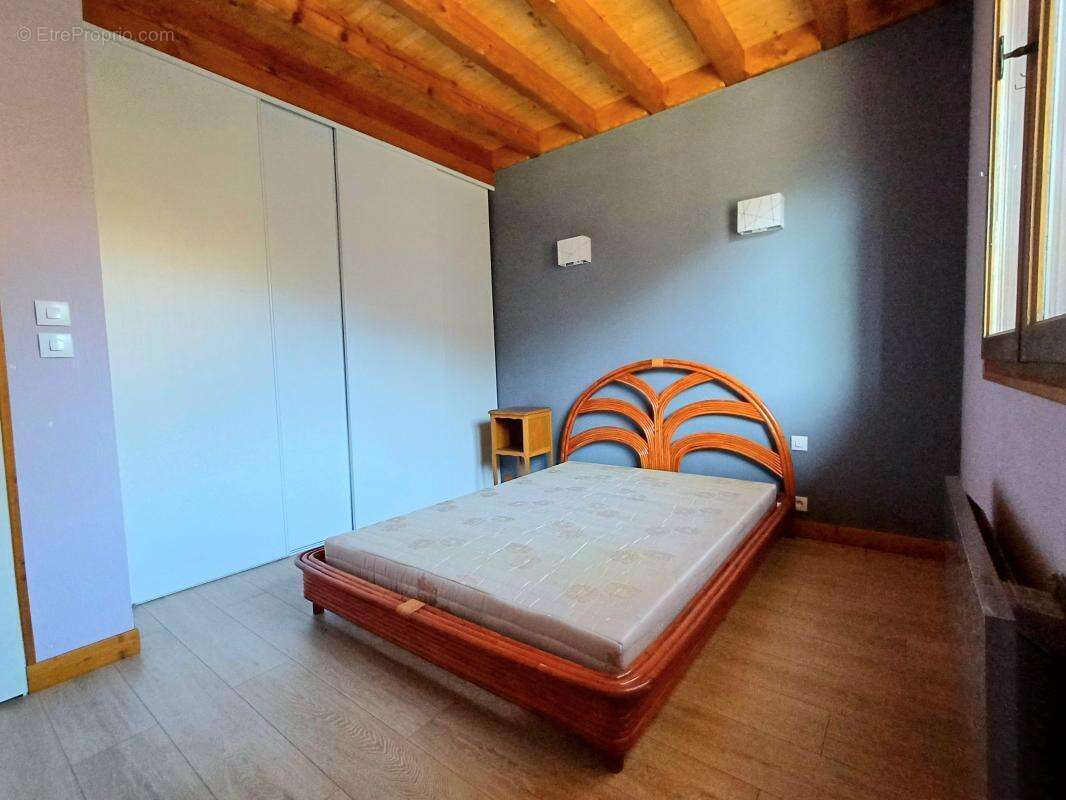 Appartement À Vendre - 80m² - Saint-Pierre d'Entremont - photo 4