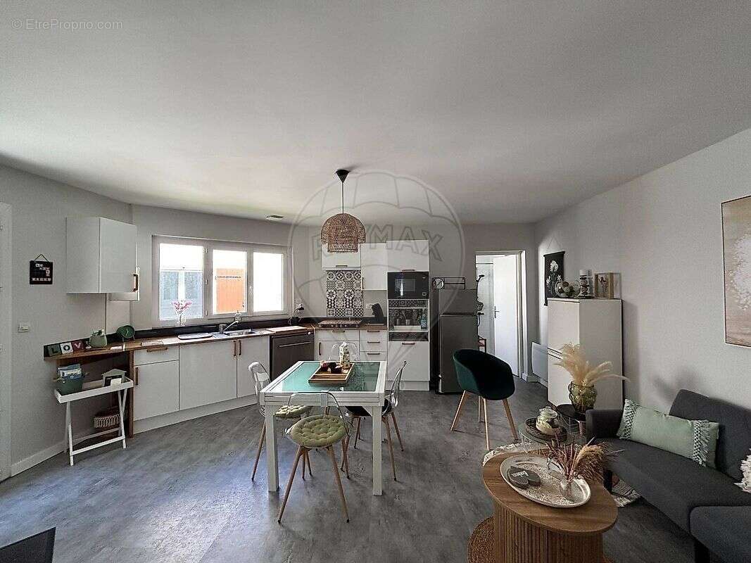 Maison à MESCHERS-SUR-GIRONDE