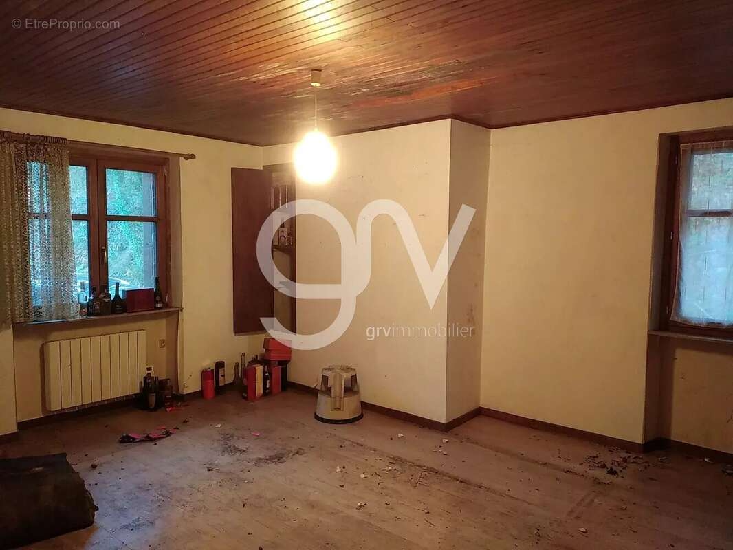 Maison à SAINT-CONSTANT