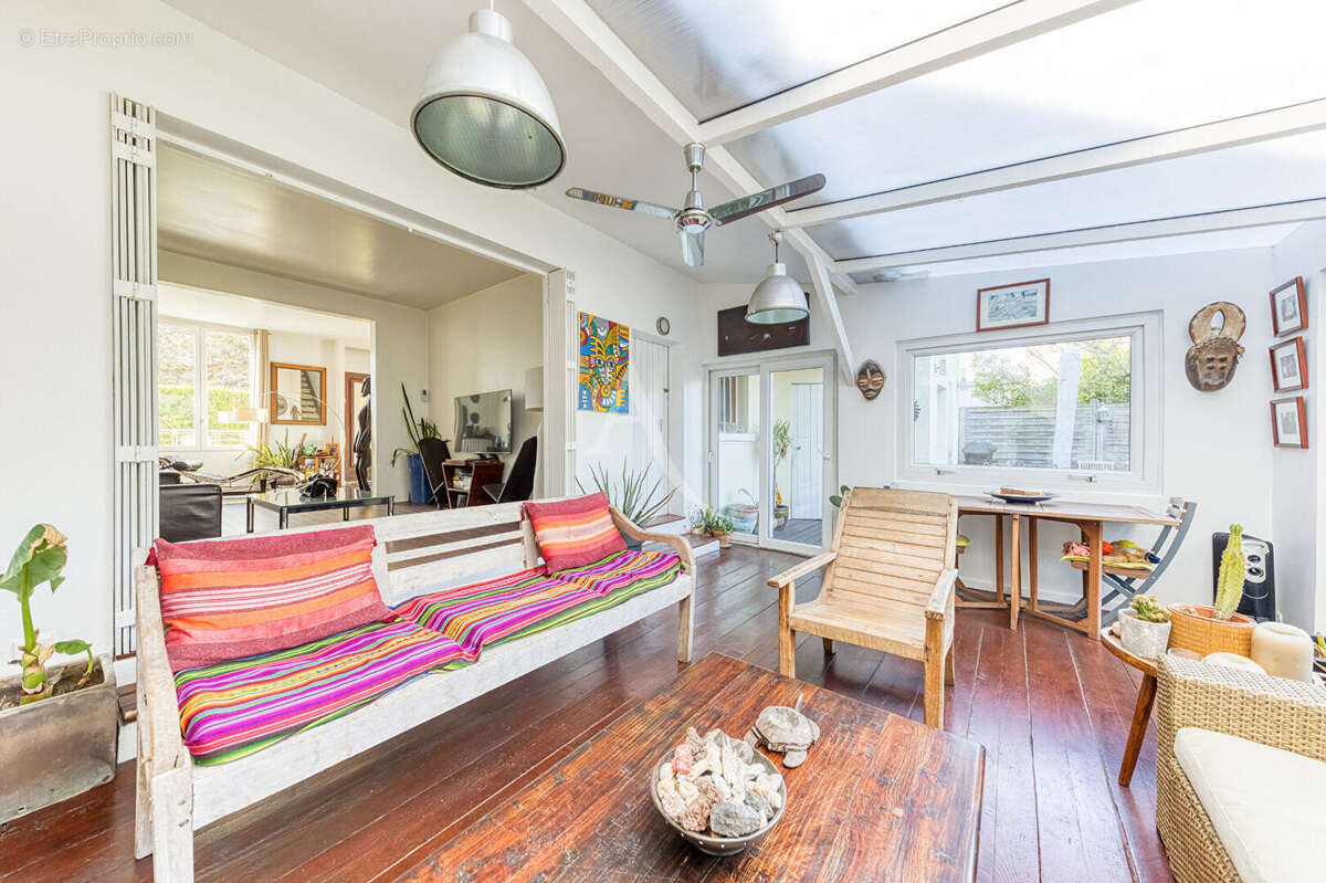 Maison à CHAMPS-SUR-MARNE