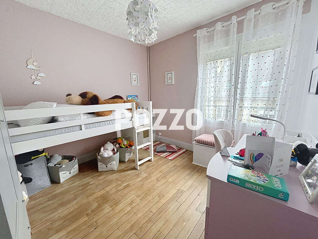 A vendre, appartement de 5 pieces principales  (98m²) au coeur du centre ville de vire normandie (14) - photo 7
