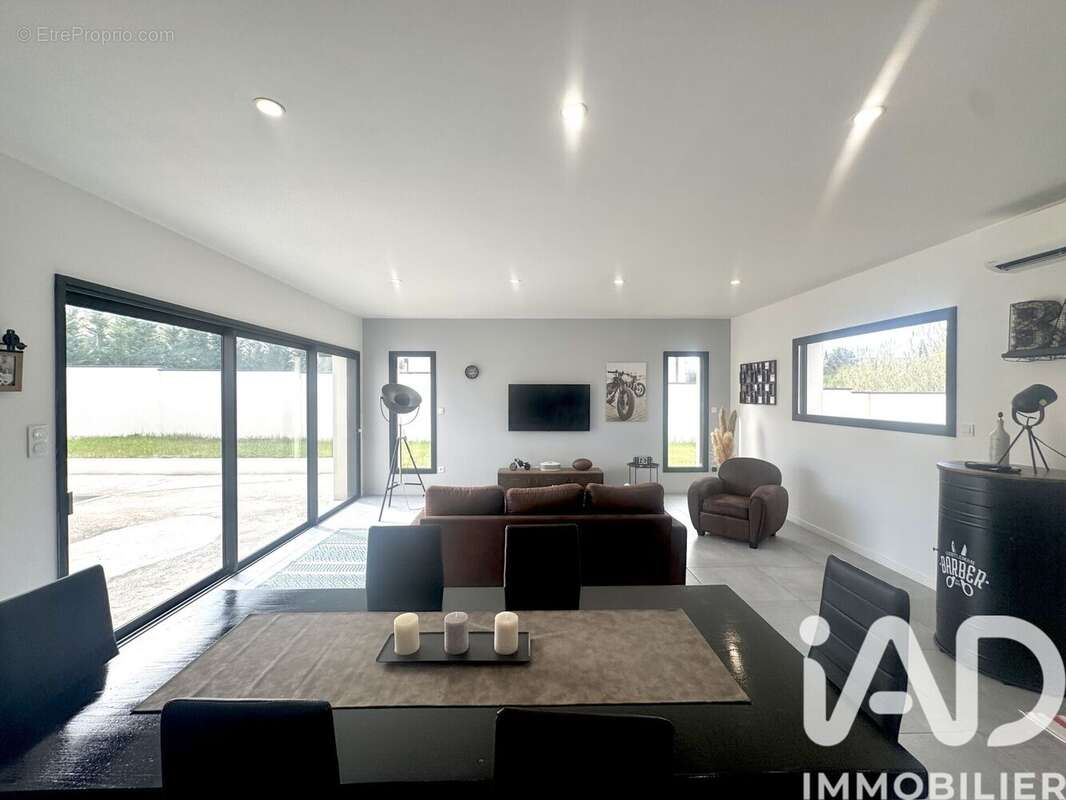 Photo 9 - Maison à BOLLENE