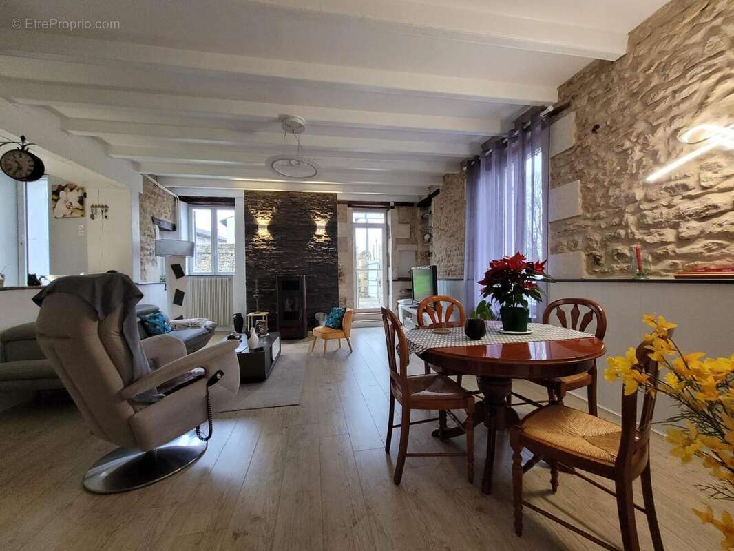 Photo 7 - Maison à LATILLE