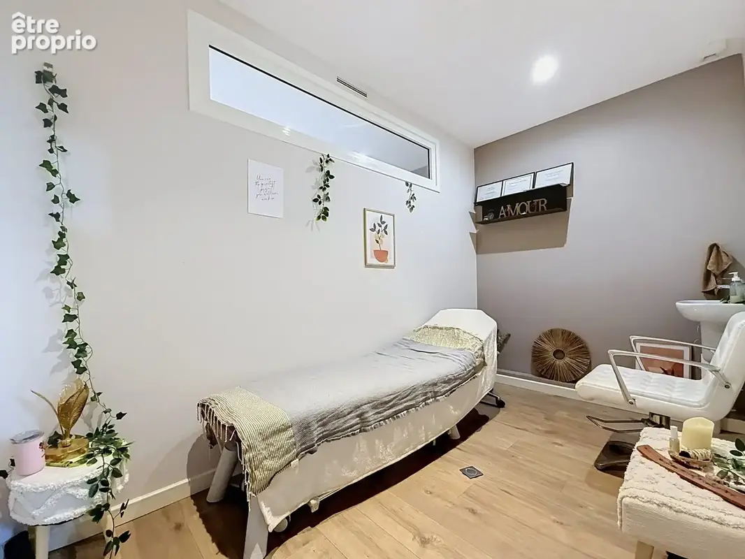 Commerce 64 m² à Frejus  - photo 3