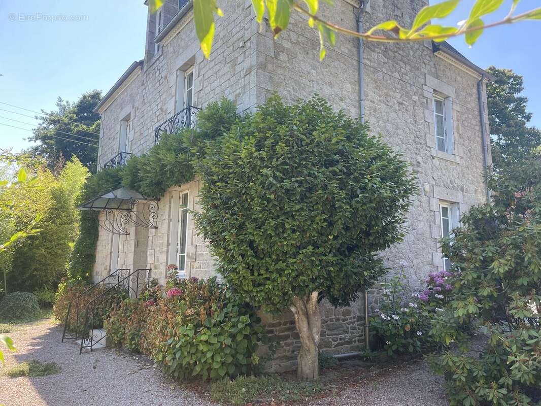 Maison à PLOUER-SUR-RANCE