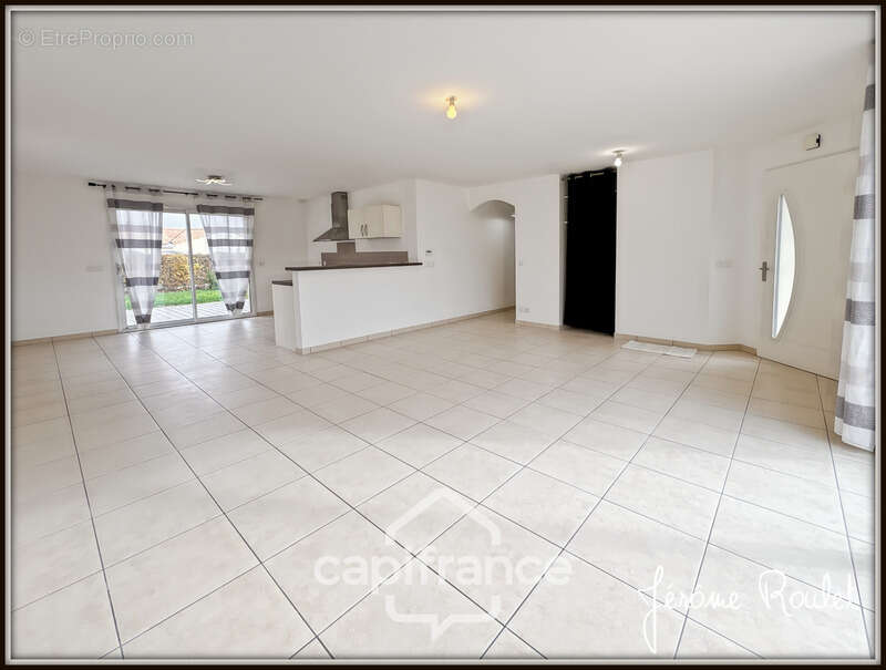 Maison à VOUNEUIL-SOUS-BIARD