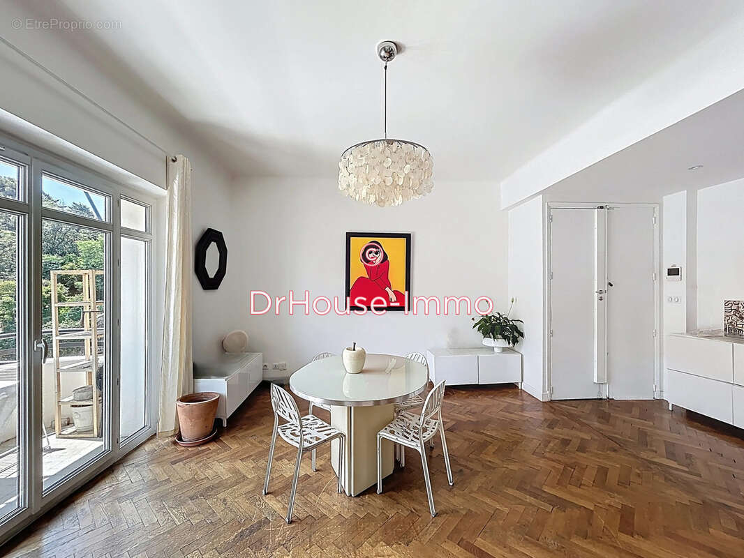Appartement à MARSEILLE-7E