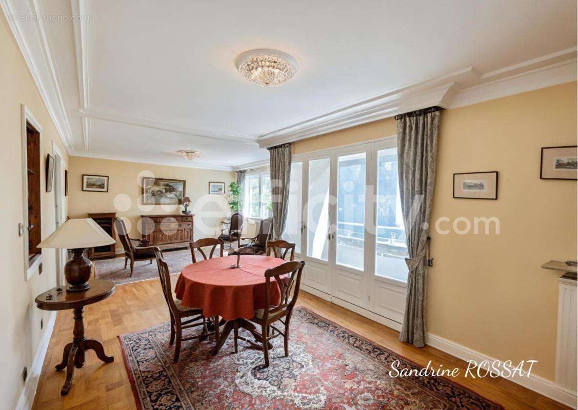 Appartement à LYON-5E