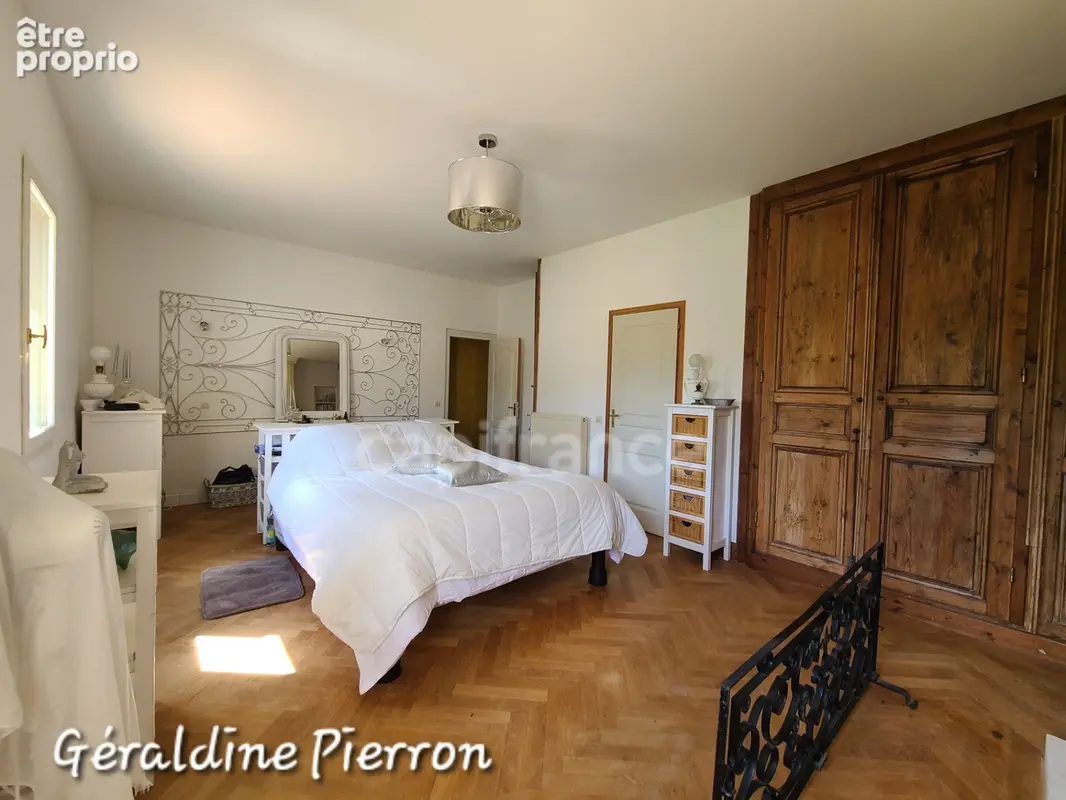 propriété de prestige d’environ 480 m² implantée sur un terrain de 3.4 hectares avec 2 gîtes et chambre d'hôte - photo 14