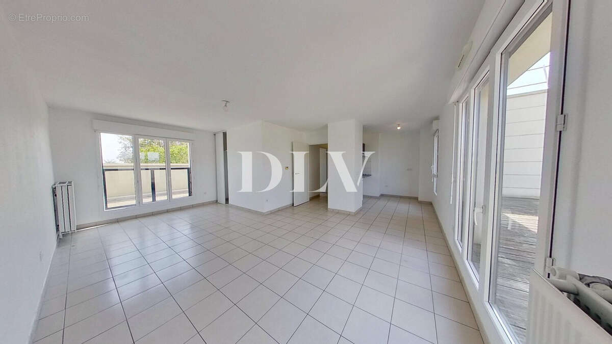 Appartement 89 m² à Avon  - photo 2