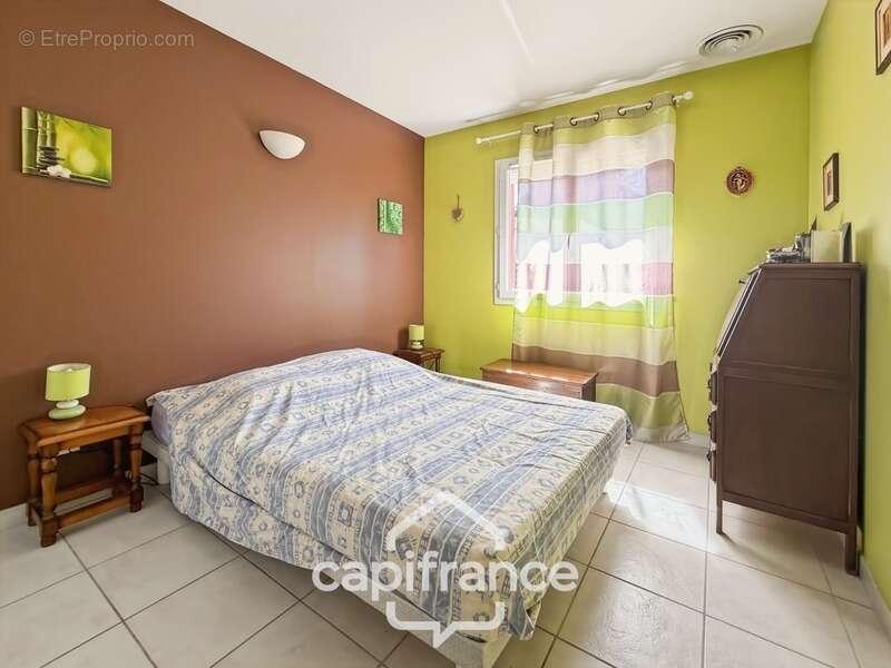 Maison à vendre  de plain-pied avec 6 pièces à SAINT UZE (26) - photo 11
