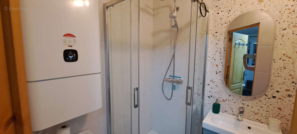 Appartement à SAINT-CYR-SUR-MER