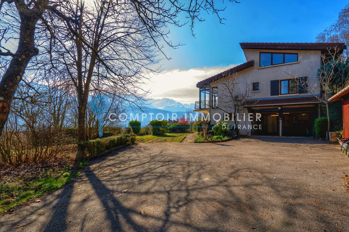 Maison à LUMBIN